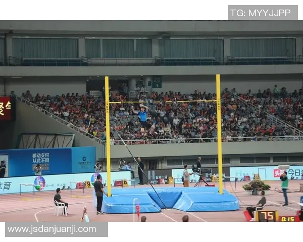 上海足球队在钻石联赛中的实力展现与未来发展潜力分析