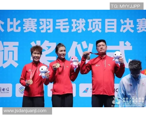 杭州羽毛球队荣登全国团队协作排行榜第二名展现卓越实力与团结精神 杭州羽毛球队荣登全国团队协作排行榜第二名展现卓越实力与团结精神