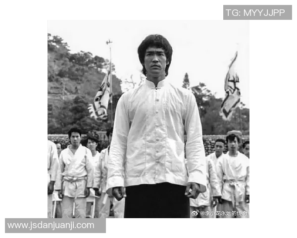 足球明星李小龙的精彩瞬间与传奇故事全解析 足球明星李小龙的精彩瞬间与传奇故事全解析