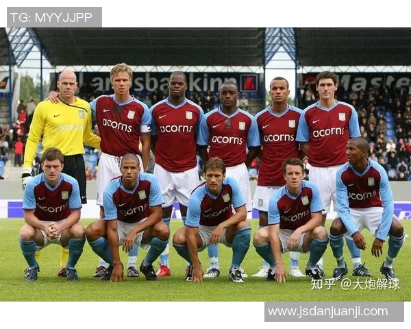 足球明星配置图表解析与各大联赛球员表现对比分析 足球明星配置图表解析与各大联赛球员表现对比分析